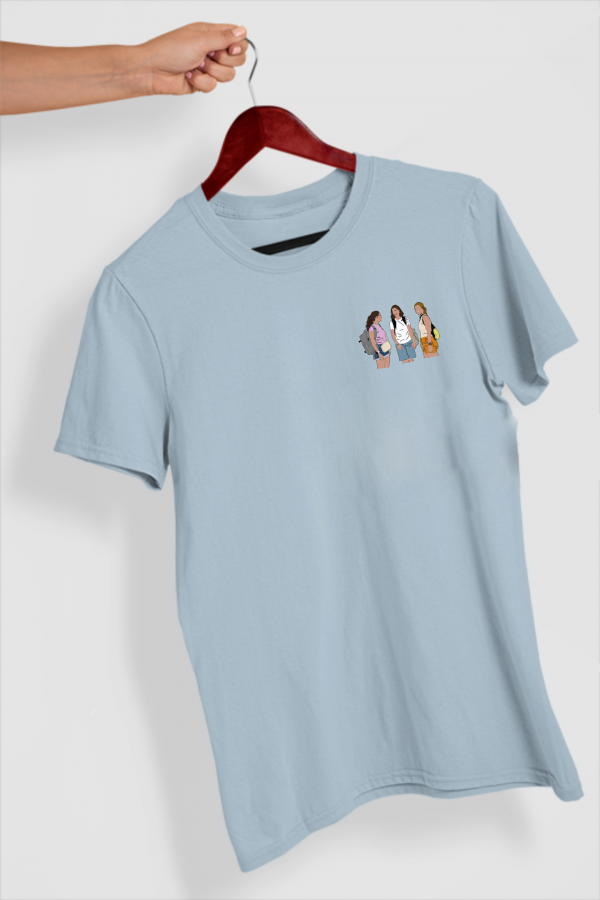 Camiseta-azul-ilustración-color-y-lineas-lateral