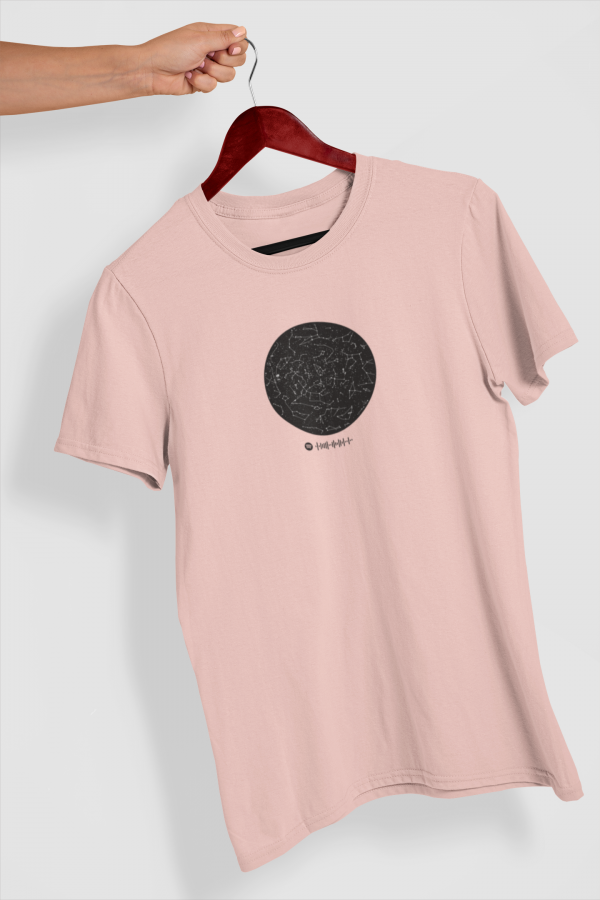 Camiseta ilustracion mapa estelar rosa centro