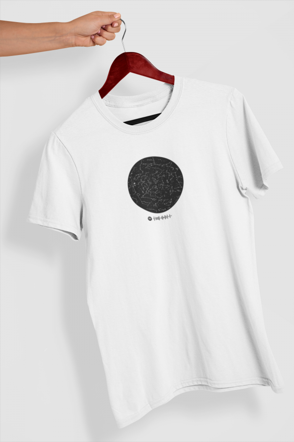 Camiseta mapa estelar blanca central
