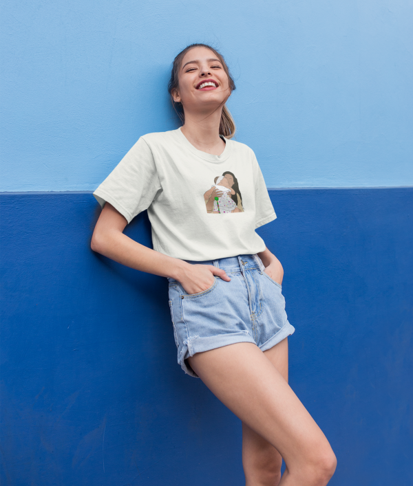 chica camiseta personalizada beige