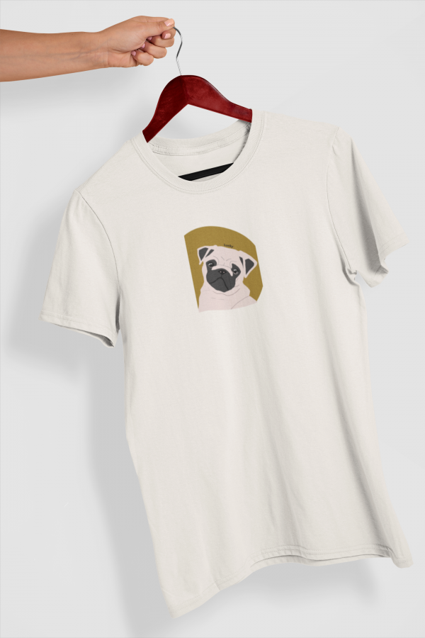 Camiseta beige ilustración personalizada mascota con forma