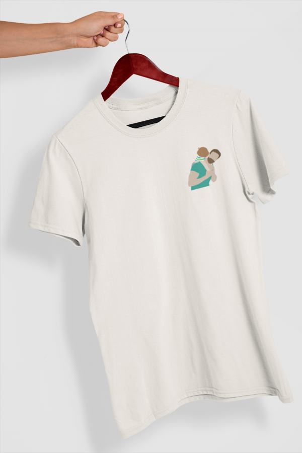 Camiseta beige padre e hijo color lateral