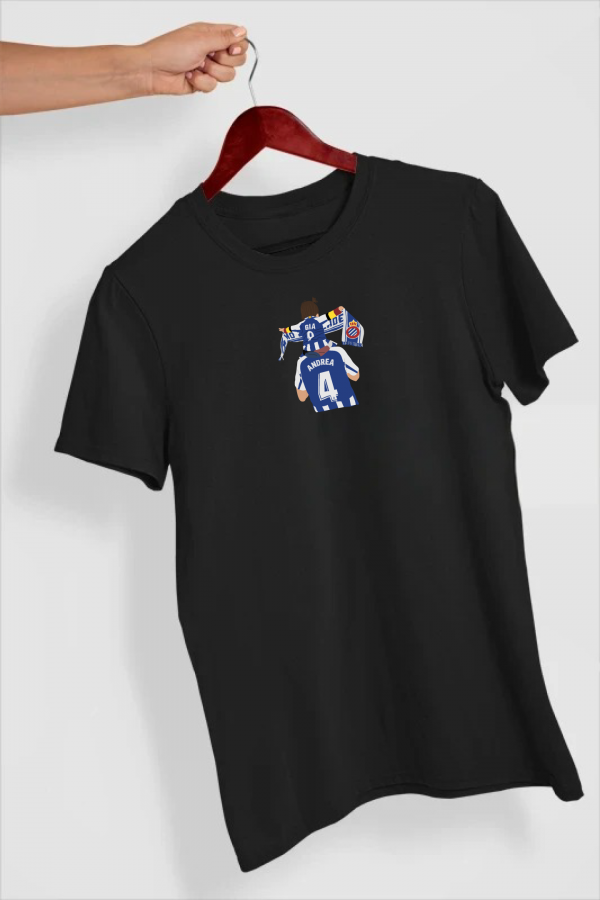 Camiseta-negra-ilustración-solo-color-centro