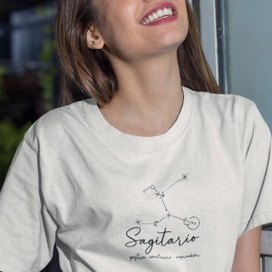 Chica camiseta zodiaco