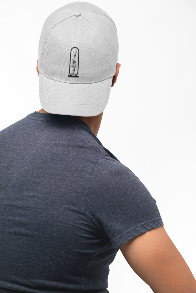 Chico gorra jeroglifico