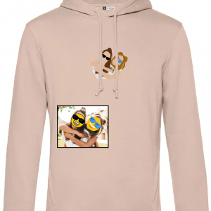 Sudadera-rosa-ilustracion-personalizada-color-centro-foto-real