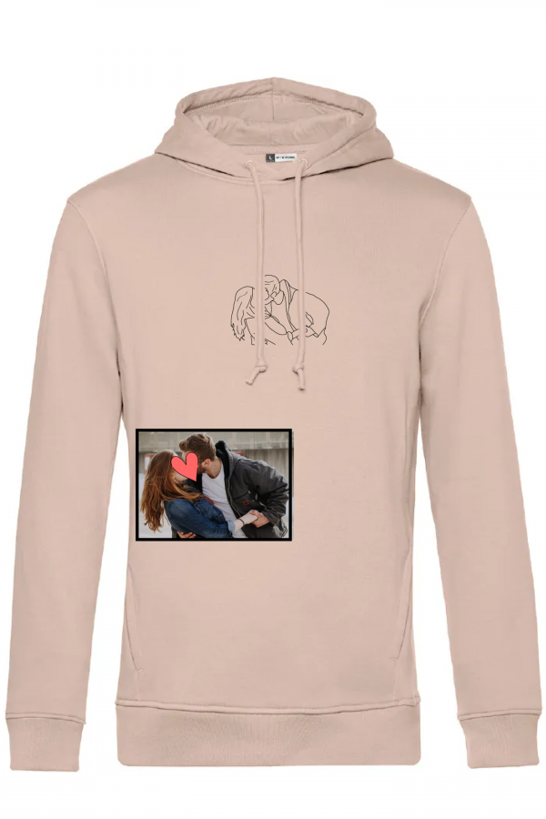 Sudadera-rosa-ilustracion-personalizada-silueta-centro-foto-real